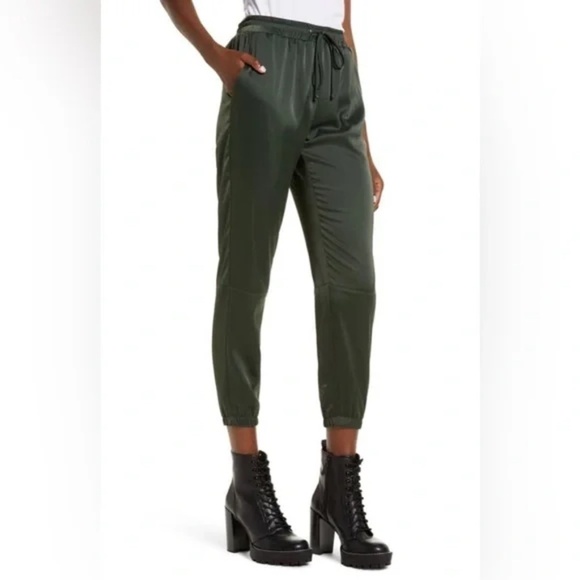Socialite | Olive Green Satin Stretch Cropped Jogger Pants, Medium - Picture 1 of 7